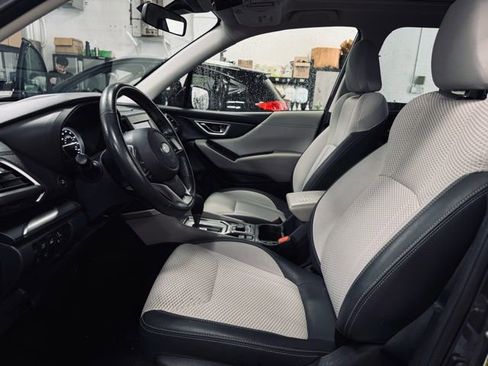Used 2022 Subaru Forester Premium image 17