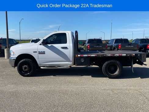 Used 2018 RAM 3500 Tradesman w/ Chrome Appearance Group AWD/4WD image 3