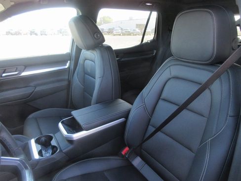 New 2026 GMC Terrain Elevation w/ Elevation Premium Package image 13