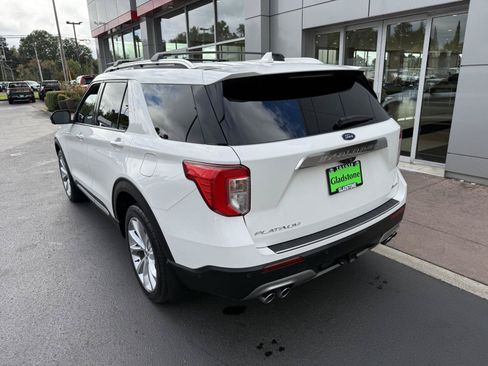 Used 2022 Ford Explorer Platinum w/ Equipment Group 601A AWD/4WD image 4