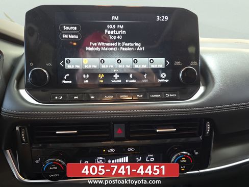 Used 2021 Nissan Rogue Platinum FWD image 16