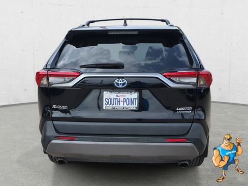 Used 2021 Toyota RAV4 Limited AWD/4WD image 6