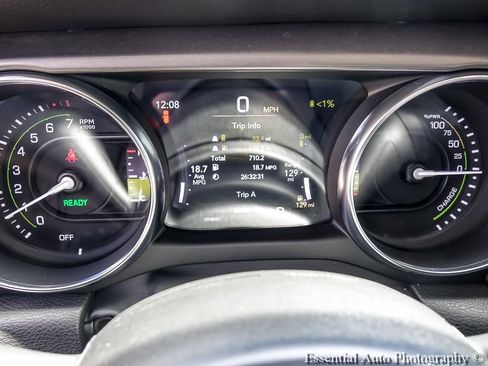 Used 2023 Jeep Wrangler Unlimited w/ Cold Weather Group AWD/4WD image 5