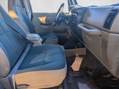 Used 1999 Jeep Wrangler Sahara image 18