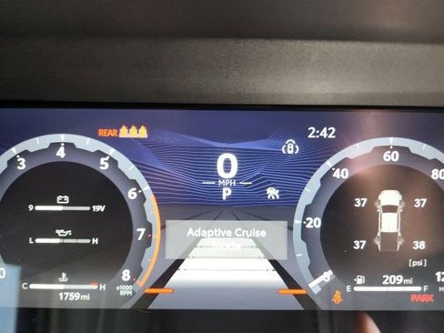 Used 2025 Toyota Tacoma TRD Sport image 27