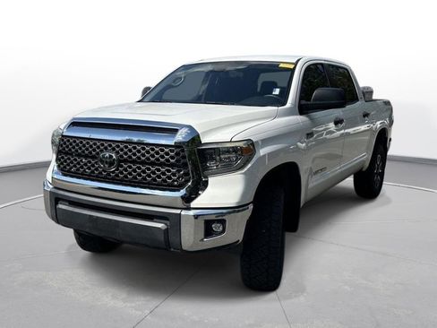 Used 2018 Toyota Tundra SR5 w/ TRD Off Road Package AWD/4WD image 2