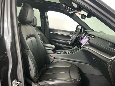 Certified 2025 Jeep Grand Cherokee Limited 4xe image 24