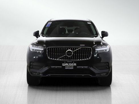 Used 2022 Volvo XC90 T6 Momentum w/ Advanced Package image 8