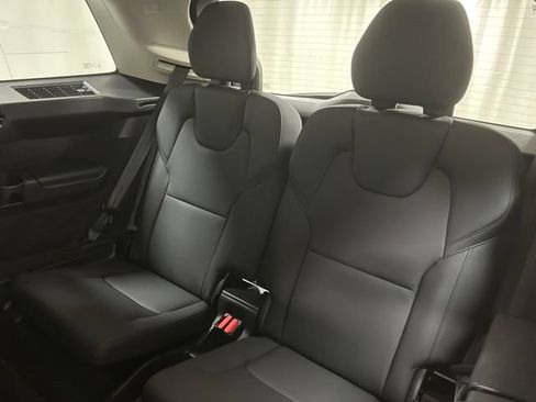 Certified 2025 Volvo XC90 B6 Plus AWD/4WD image 13