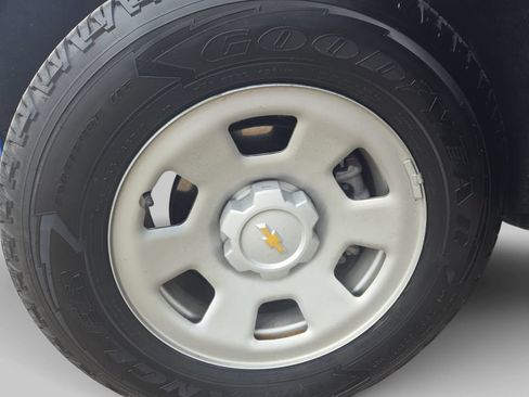 Used 2022 Chevrolet Colorado W/T AWD/4WD image 33