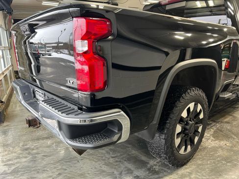 Used 2020 Chevrolet Silverado 2500 LT w/ All Star Edition image 11