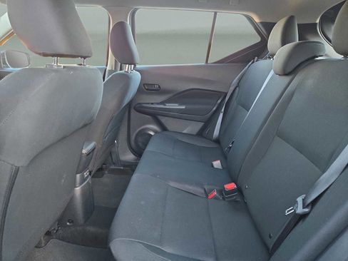 Used 2025 Nissan Kicks Play S image 12