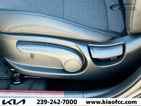 New 2026 Kia Seltos S image 20
