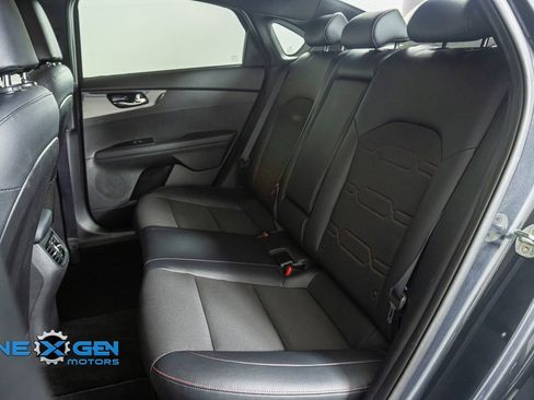 Used 2020 Kia Forte GT image 28