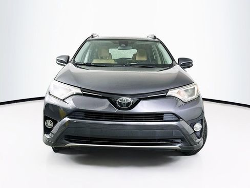 Used 2018 Toyota RAV4 XLE FWD image 5