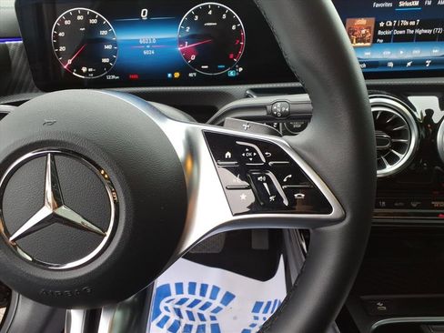 Certified 2025 Mercedes-Benz CLA 250 4MATIC image 22