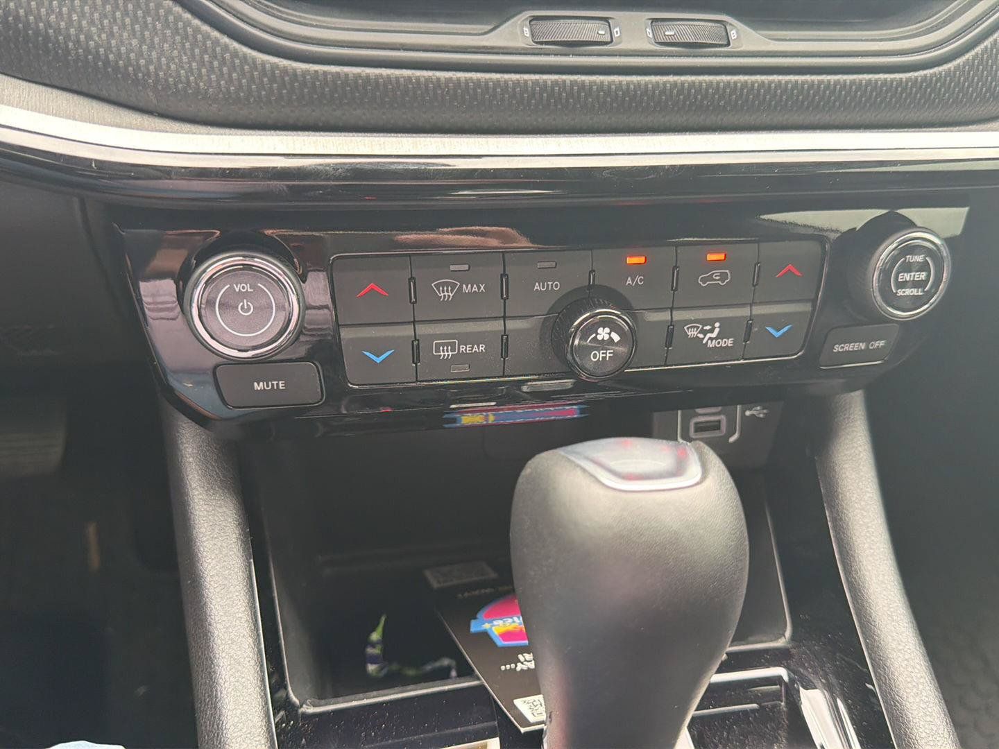 Used 2026 Jeep Compass Trailhawk AWD/4WD image 17
