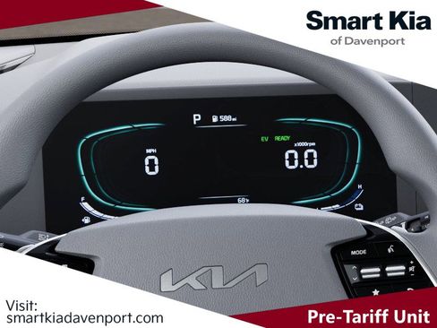 New 2025 Kia Niro LX image 21