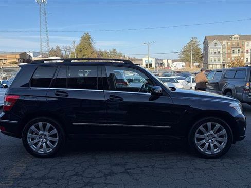 Used 2011 Mercedes-Benz GLK 350 4MATIC image 4