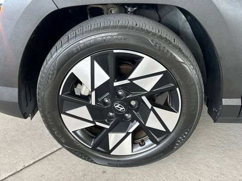 Used 2024 Hyundai Kona SEL FWD image 27