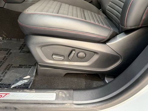 New 2026 Ford Explorer ST-Line image 13