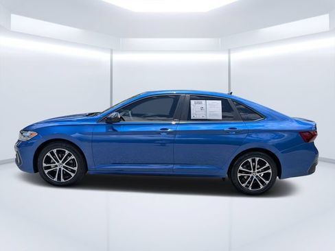 Certified 2023 Volkswagen Jetta Sport FWD image 6