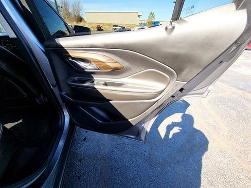 Used 2020 GMC Terrain Denali w/ Denali Premium Package image 12