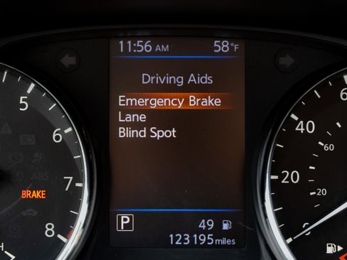 Used 2019 Nissan Rogue Sport SV w/ All-Weather Package image 51