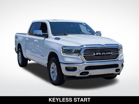 Used 2023 RAM 1500 Laramie AWD/4WD image 2