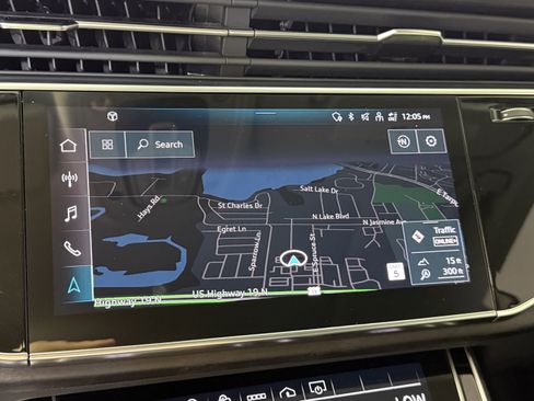 Used 2023 Audi Q8 Premium Plus image 21