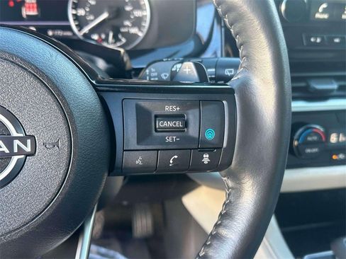 Certified 2024 Nissan Pathfinder SL image 23