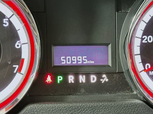 Used 2018 Dodge Grand Caravan SE w/ UConnect Hands-Free Group image 20