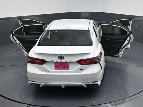 Used 2024 Toyota Camry SE FWD image 21