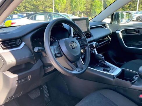 Used 2024 Toyota RAV4 LE image 17
