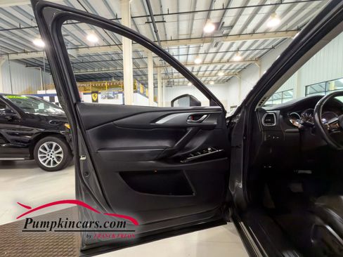 Used 2023 MAZDA CX-9 Touring image 10