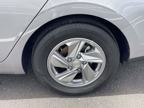 Certified 2026 Hyundai Elantra SE FWD image 27