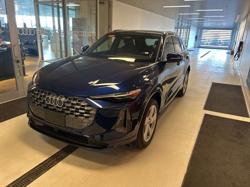New 2025 Audi Q5 Premium Plus image 3