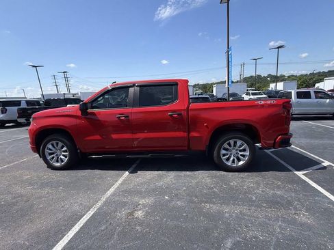 Used 2023 Chevrolet Silverado 1500 Custom AWD/4WD image 6