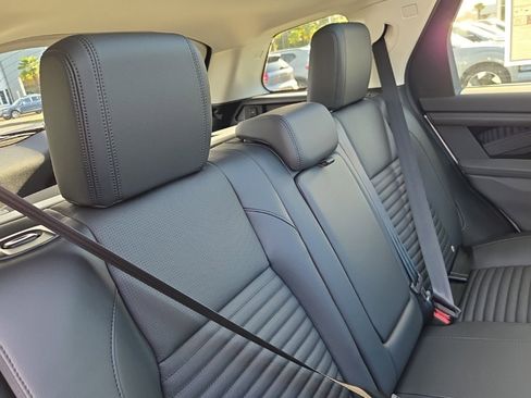 New 2025 Land Rover Discovery Sport S image 18