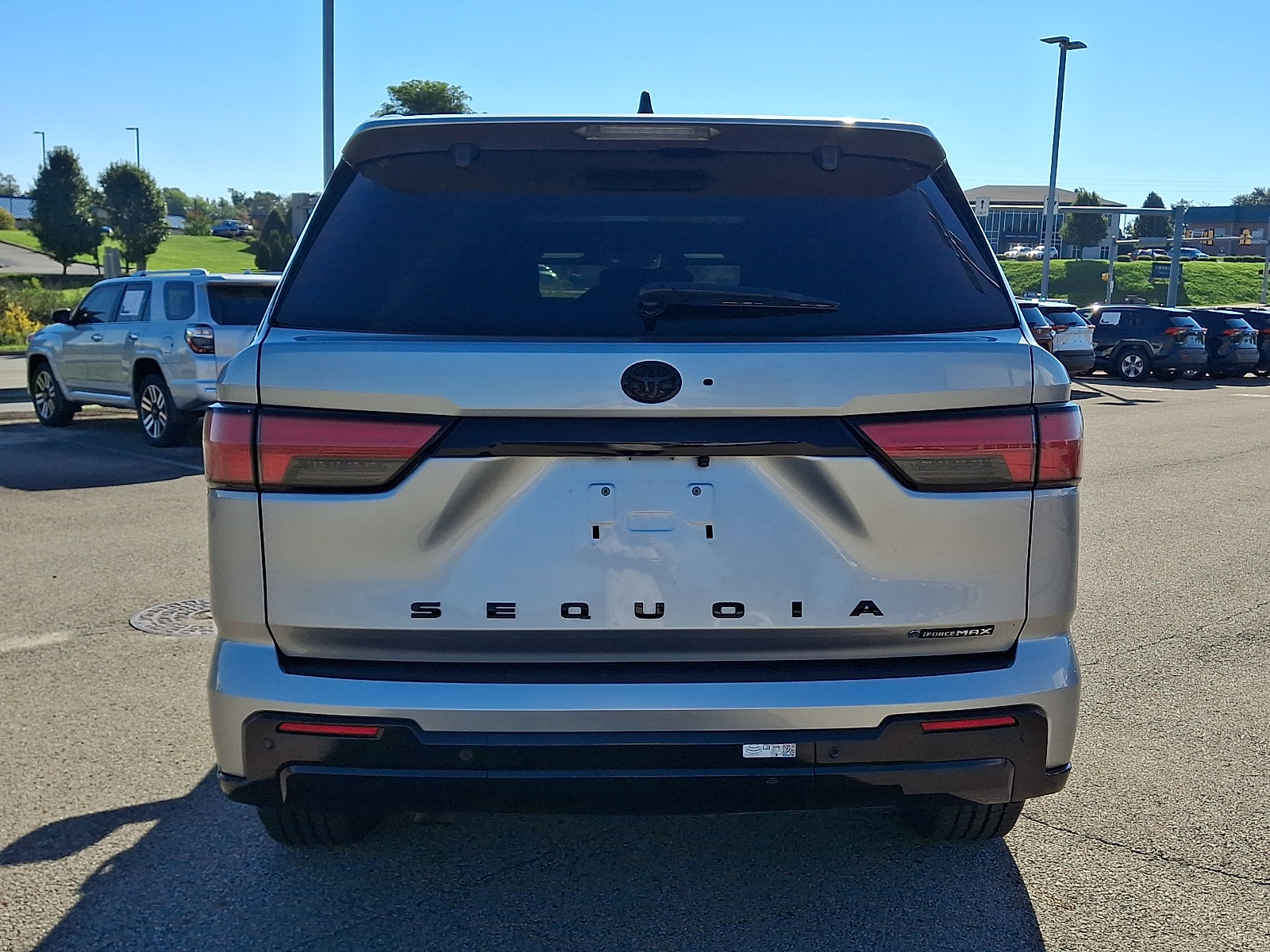 Used 2025 Toyota Sequoia Platinum w/ TRD Off-Road Package AWD/4WD image 5