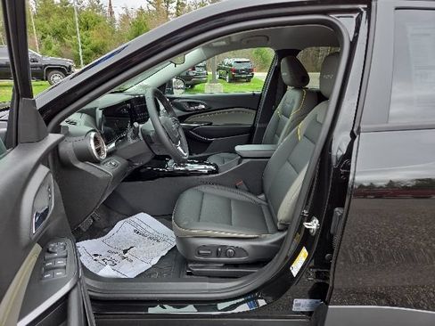 New 2026 Chevrolet Trax ACTIV w/ Driver Confidence Package FWD image 16