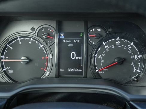 Used 2024 Toyota 4Runner SR5 Premium image 23