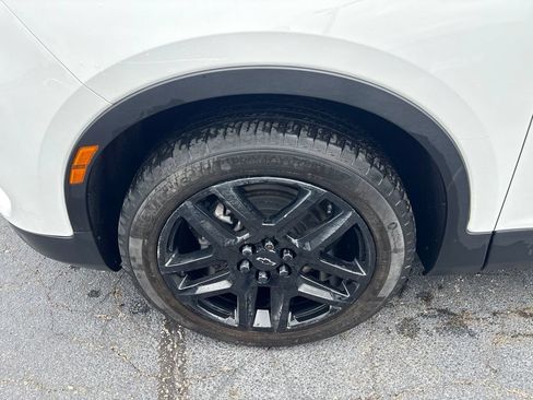 Used 2023 Chevrolet Blazer LT w/ LPO, Floor Liner Package FWD image 7