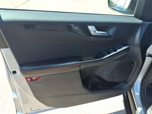Certified 2023 Ford Escape ST-Line w/ Equipment Group 301A FWD image 11