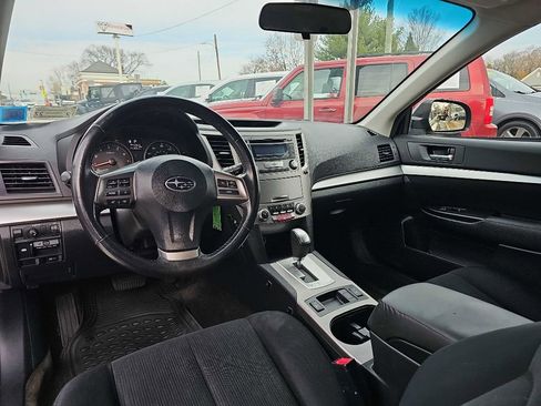 Used 2013 Subaru Outback 2.5i Premium w/ All-Weather Pkg image 11