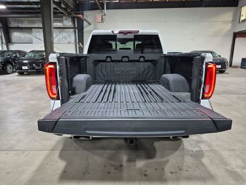 Certified 2024 GMC Sierra 1500 AT4 w/ Technology Package AWD/4WD image 28