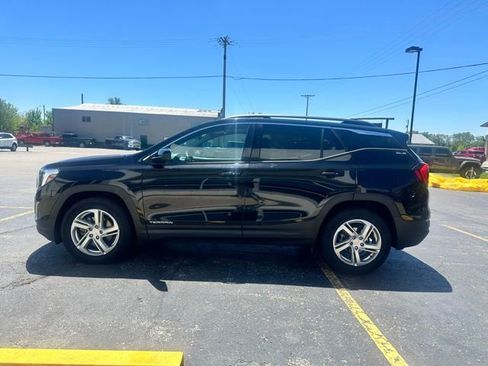 Used 2018 GMC Terrain SLE w/ Driver Convenience Package FWD image 6