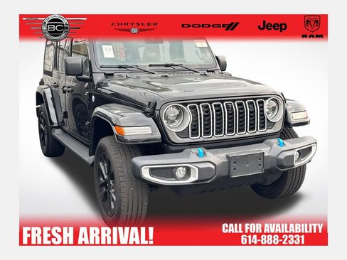 Used 2024 Jeep Wrangler Unlimited Sahara w/ Technology Group AWD/4WD image 1