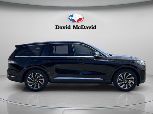 New 2026 Lincoln Aviator 2WD image 14