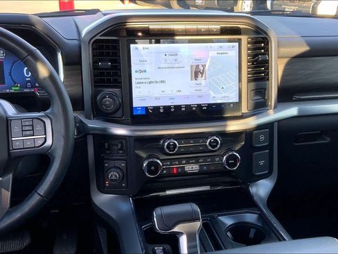 Used 2024 Ford F150 Lariat w/ FX4 Off-Road Package image 7